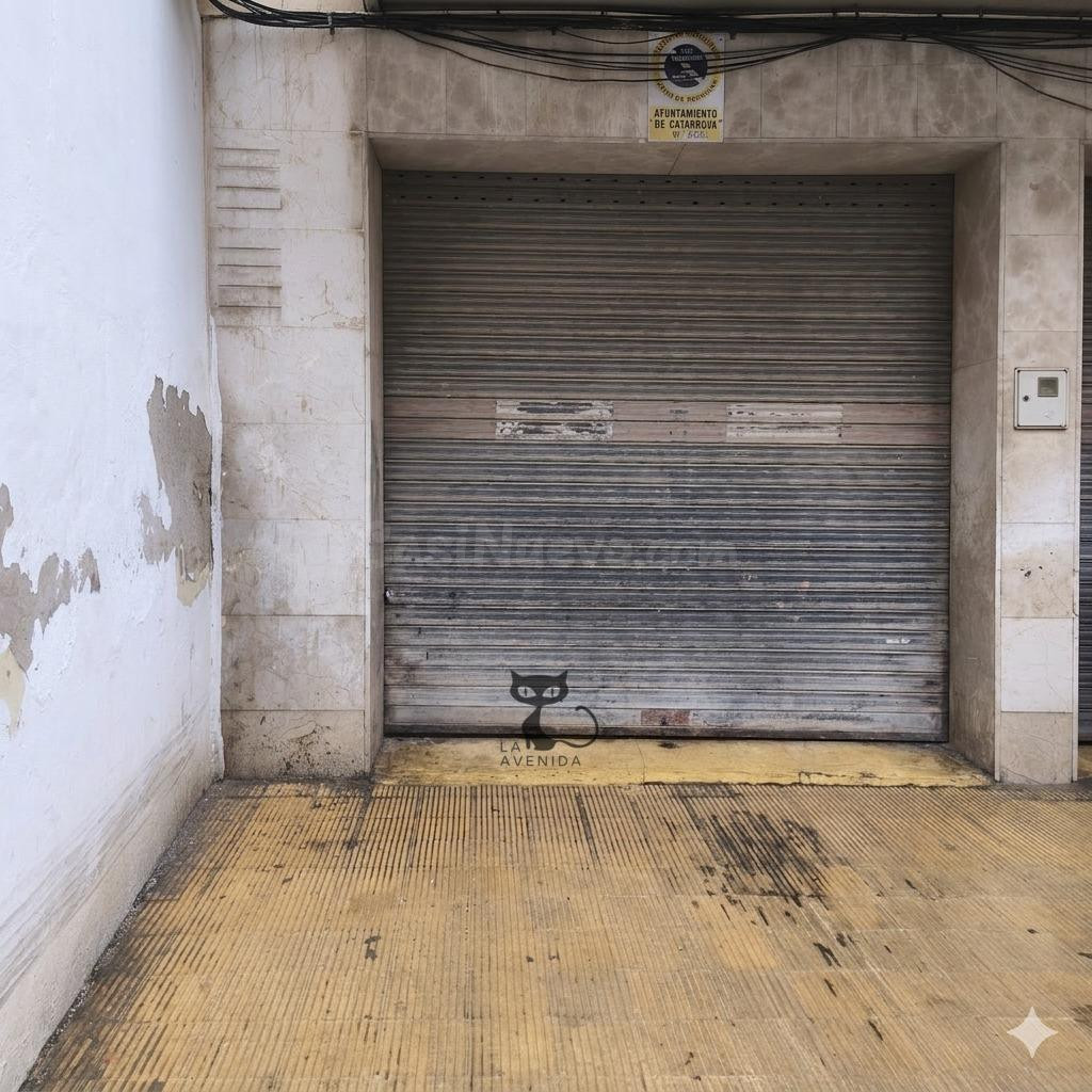 Oportunidad Única, Local a pie de calle conectado por escaleras con amplio piso - foto 4
