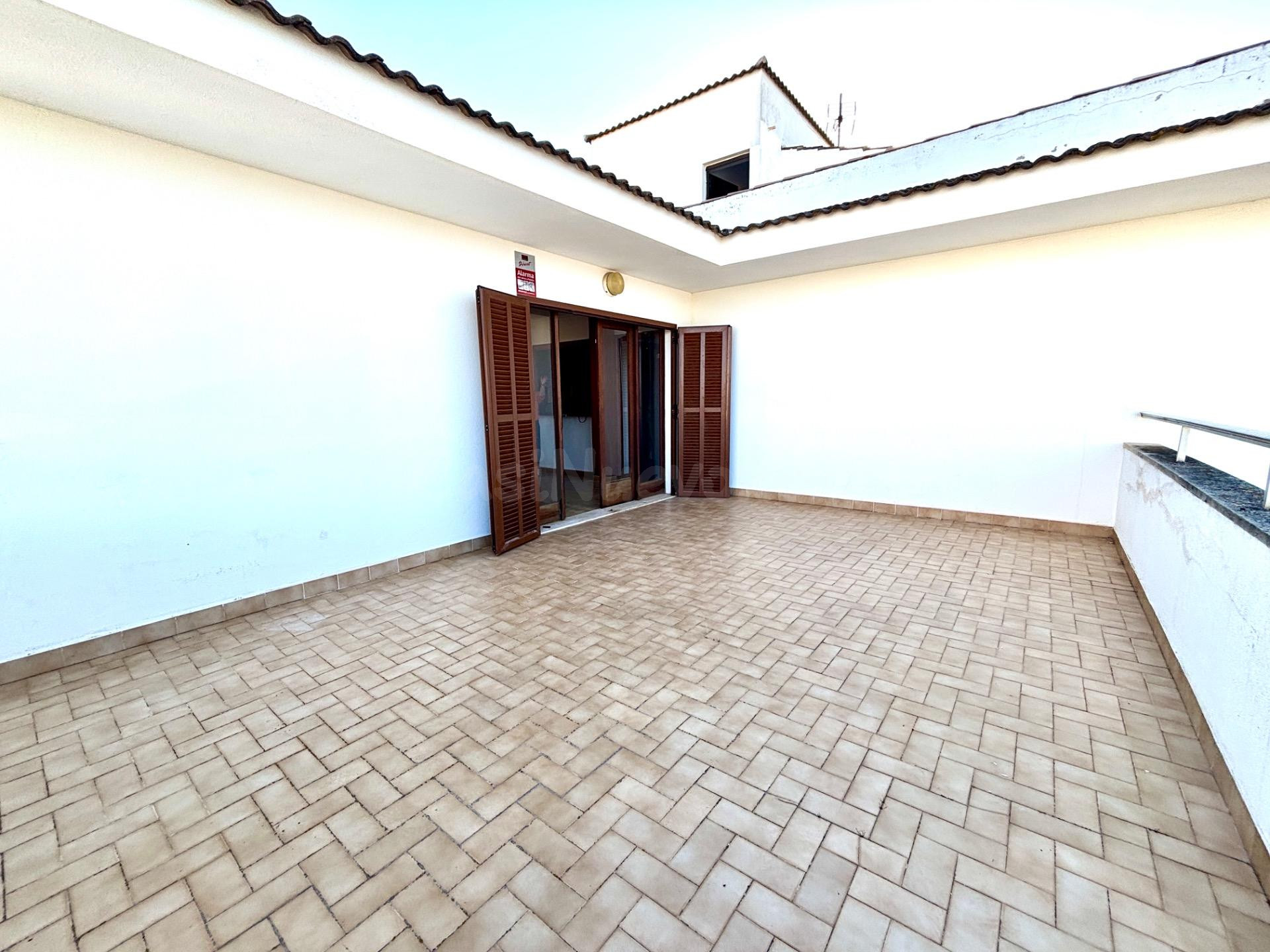 Oportunidad de inversión: ático con terraza y vistas al mar  - foto 5