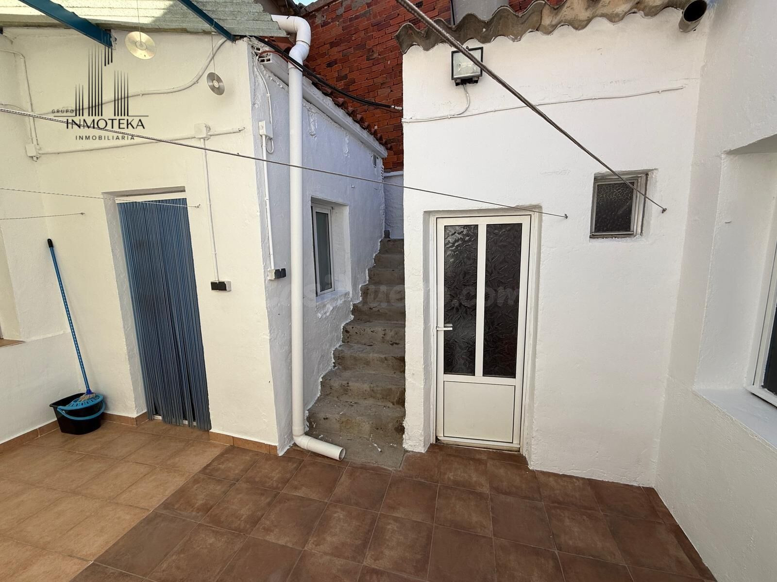 REF: C103 GRUPO INMOTEKA INMOBILIARIA VENDE CASA CON PATIO E - foto 3