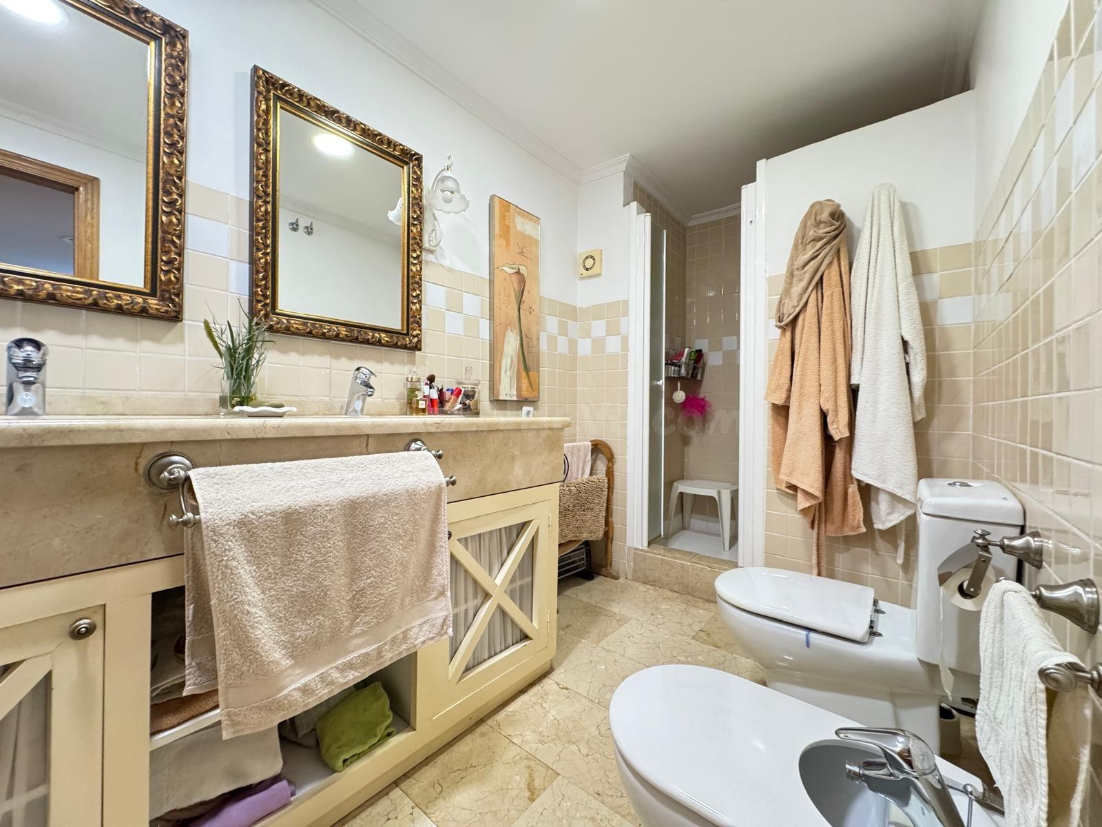 APARTAMENTO CON GARAJE+TRASTERO INCLUIDO. CON SUPERFICIE DE  - foto 3