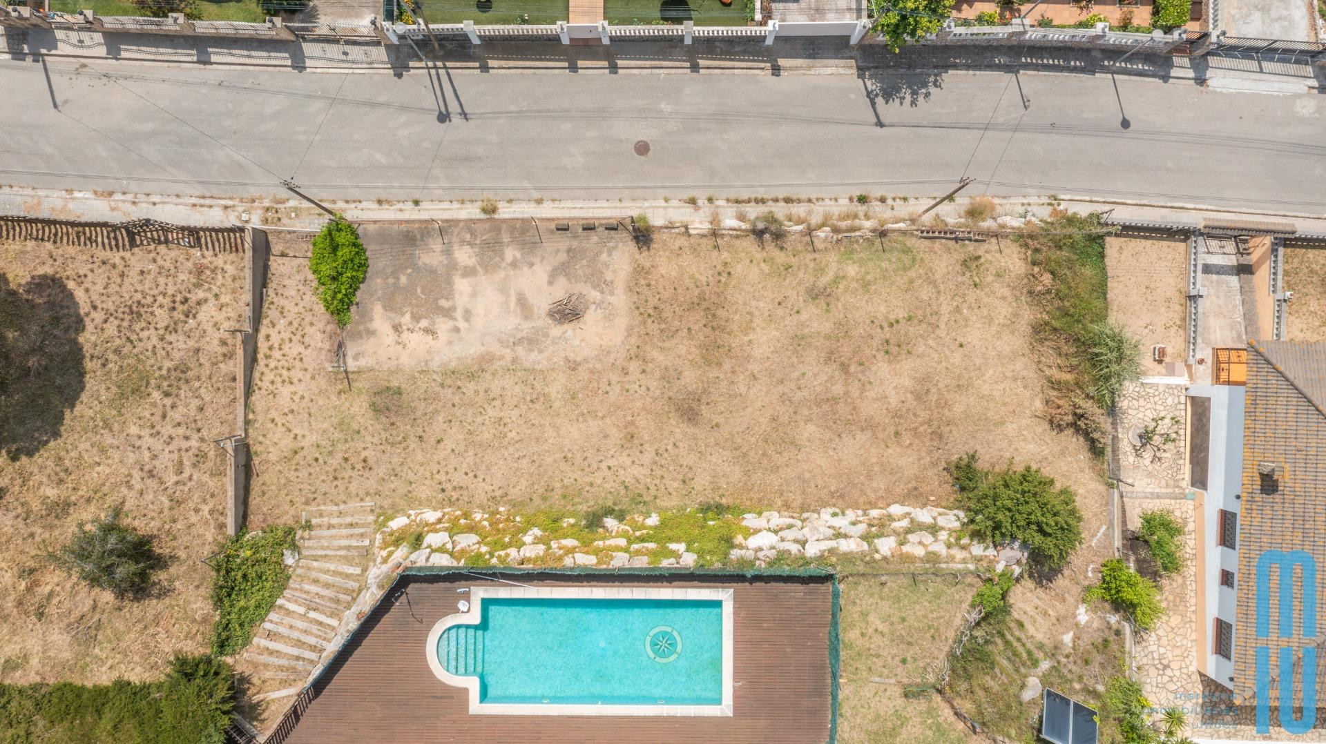 ¡Oportunidad Única en Tordera! Parcela Llana con Garaje y Gr - foto 3
