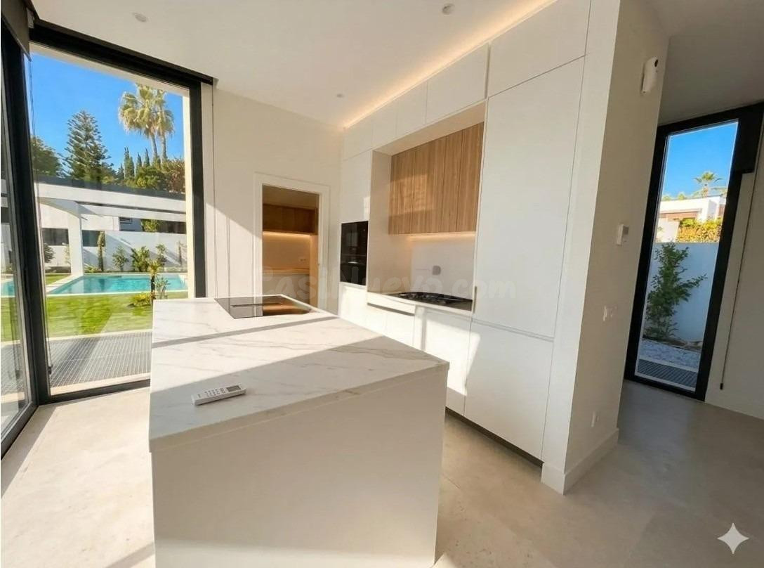 Exclusiva Villa Contemporánea en Atalaya: El Refugio Perfect - foto 4