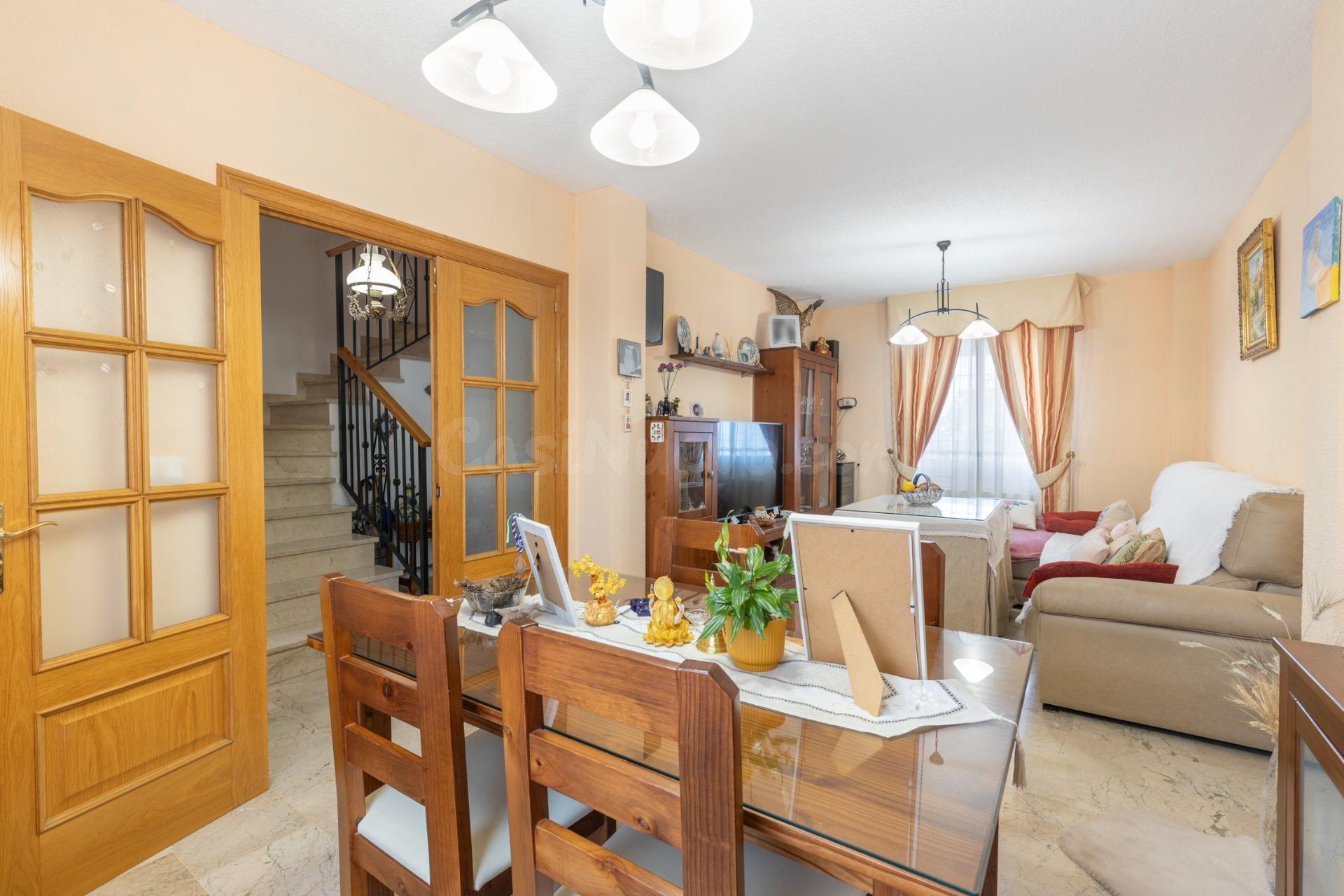 Estupenda casa pareada con piscina en Híjar - foto 3