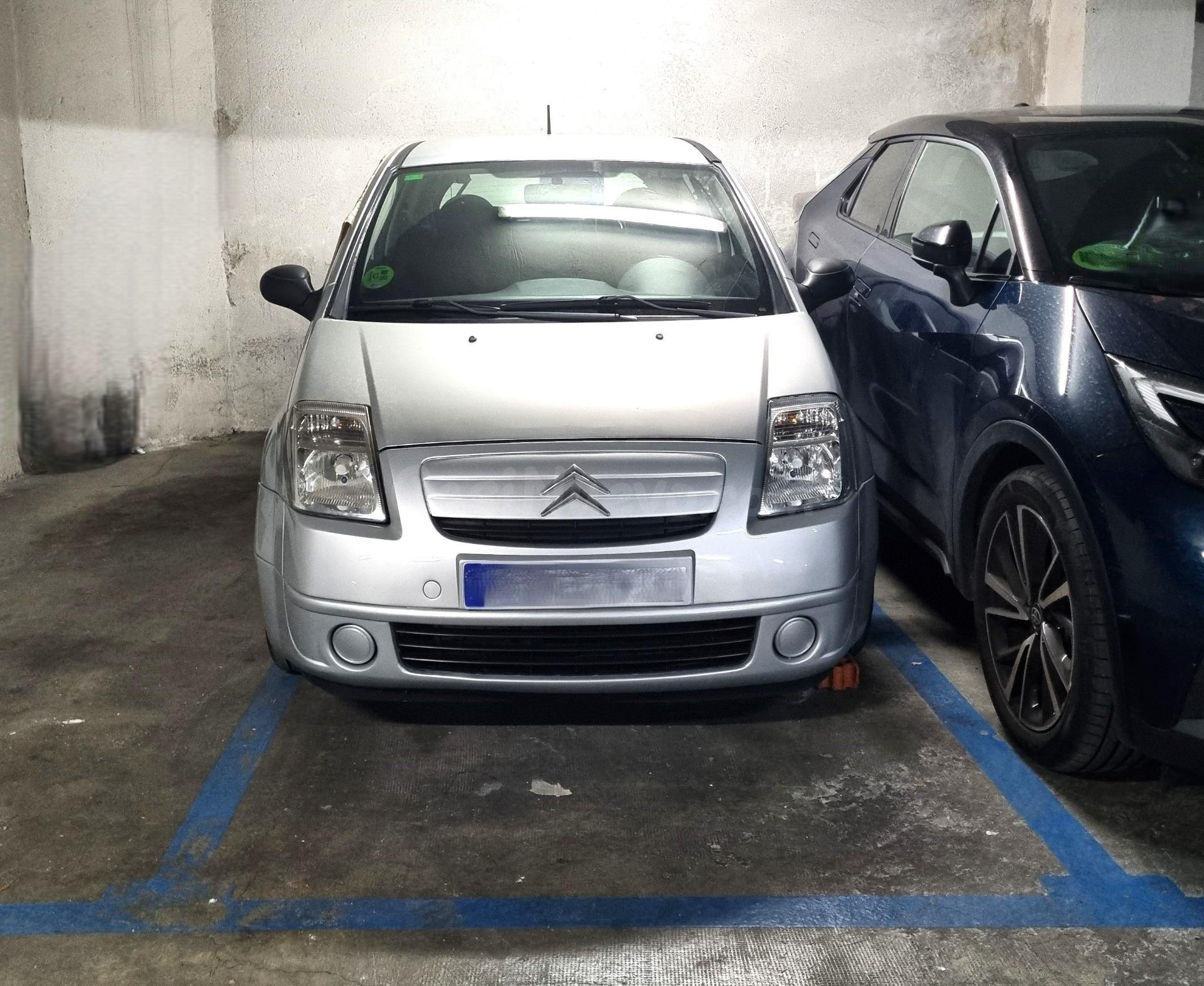 Plaza para coche mediano en Ventas - foto 2