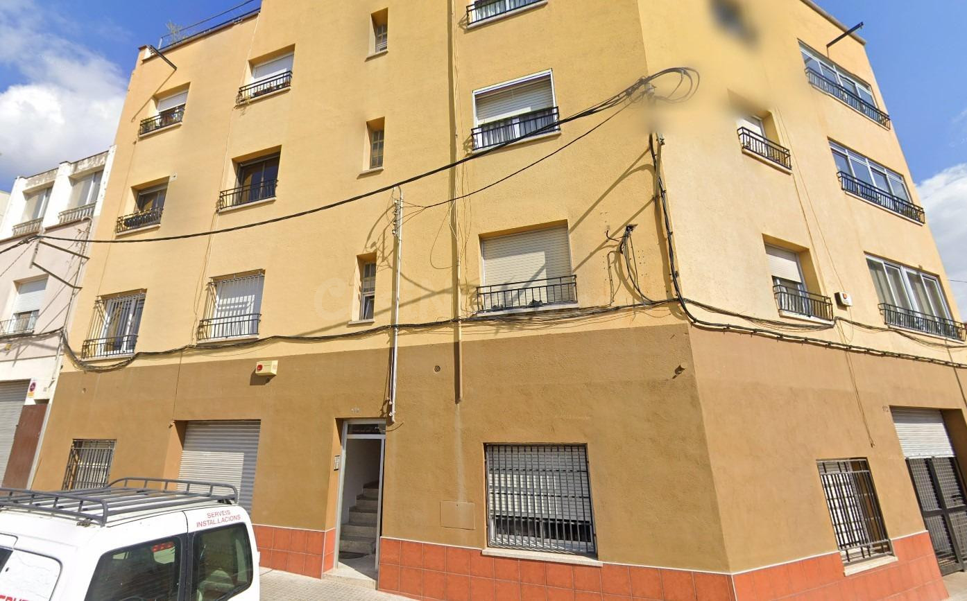 Se vende piso OKUPADO en Calle del Doctor Ferran en Terrassa - foto 2