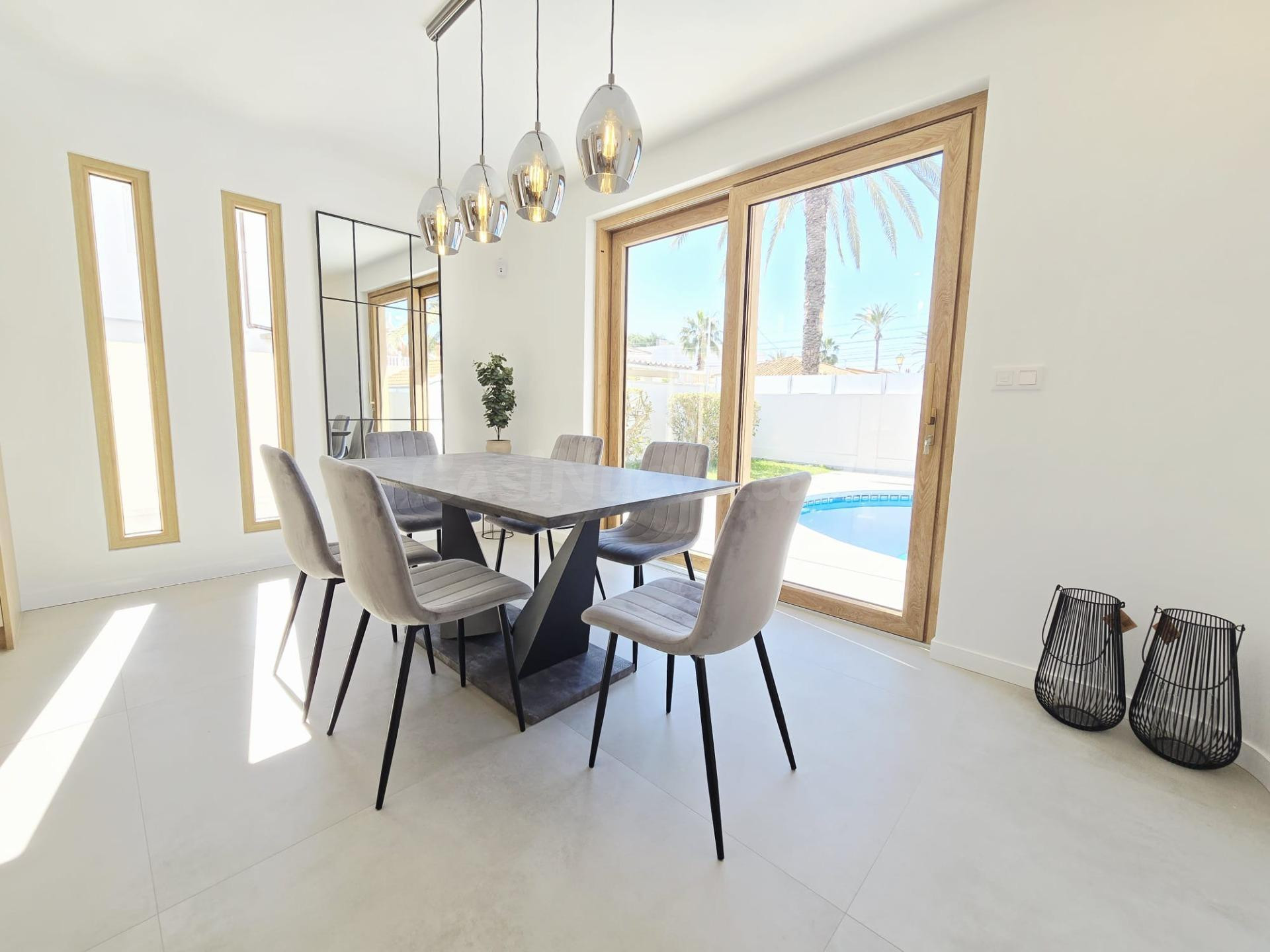 Villa 3 habitaciones 156m² en venta - MUY CERCA DE LA PLAYA - foto 3