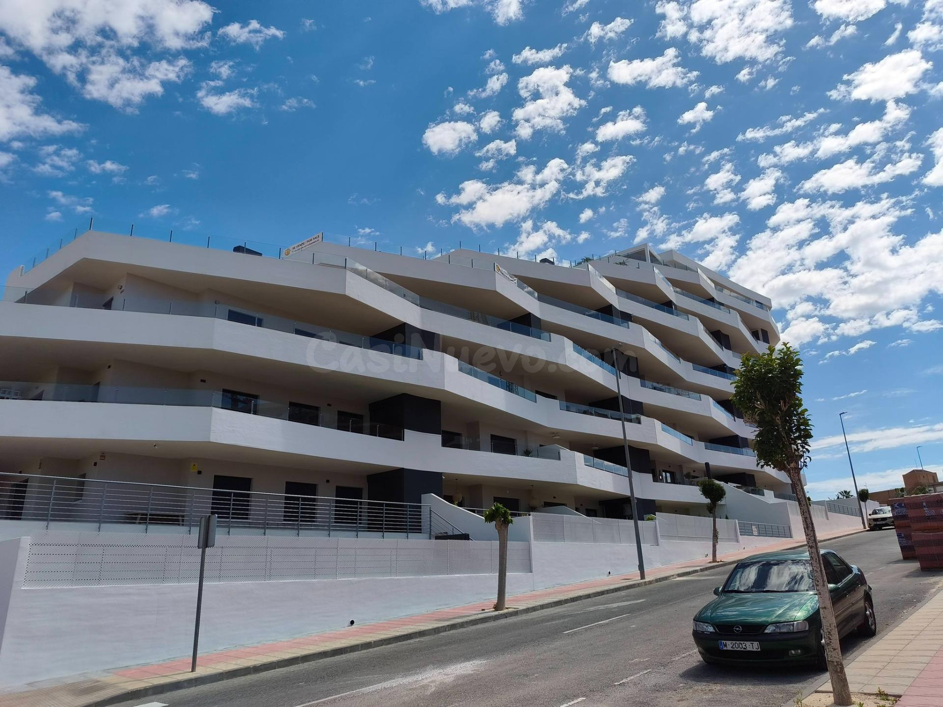 se vende el piso de 2 dormitorios y 2 baños en comunidad con - foto 3