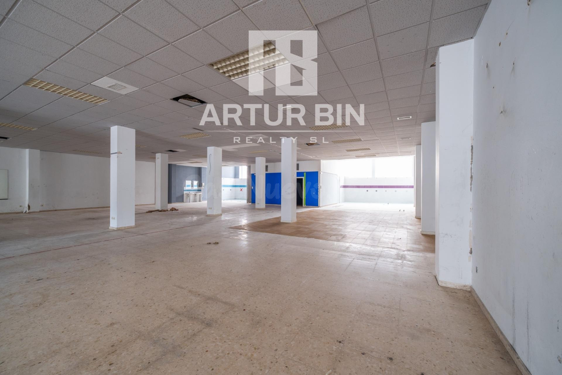 Local comercial 604m² en venta - Costa de valencia - foto 4