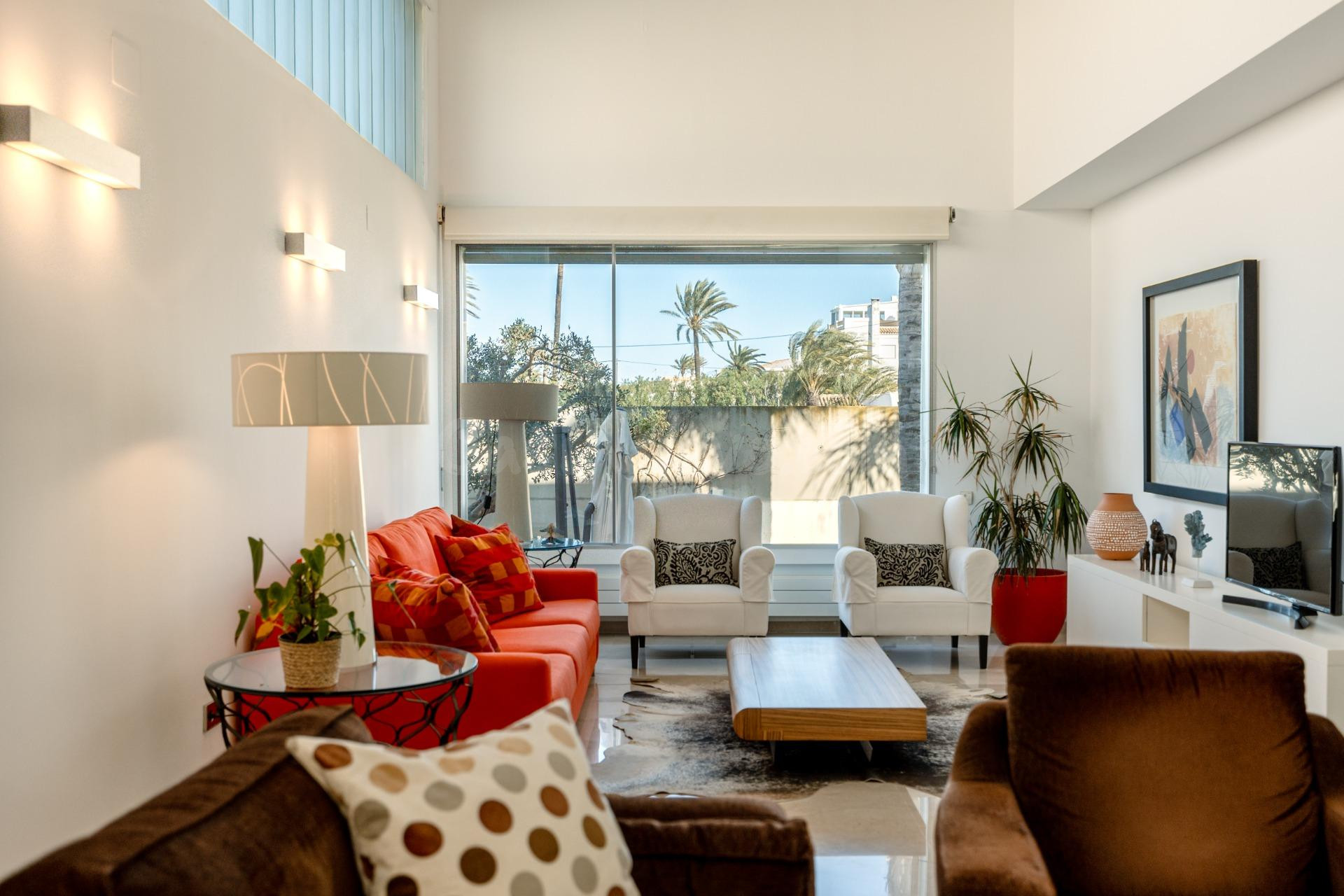 Vivienda unifamiliar contemporánea en Playa del Dosel - foto 4