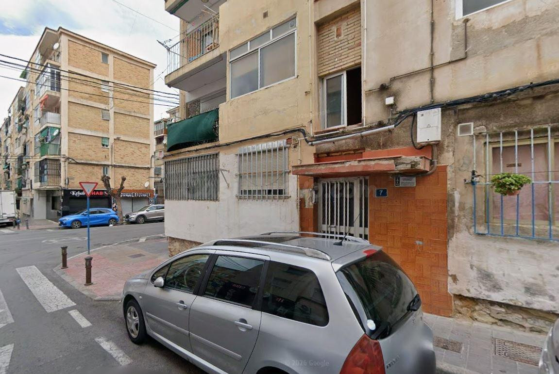 Se vende piso OKUPADO en C/ PERLA, DE LA, 7 Alicante (Alican - foto 2