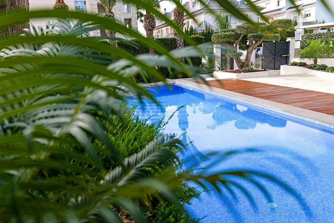 Villa de diseño de lujo en La Veleta – Torrevieja - foto 2
