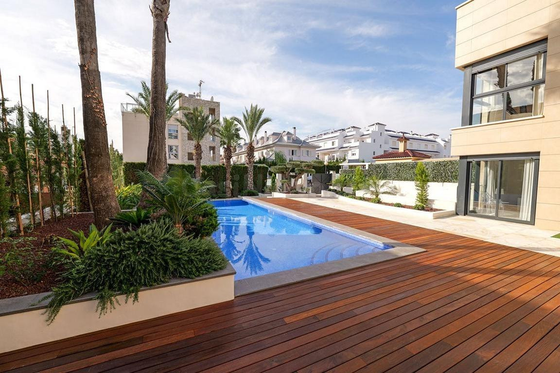 Villa de diseño de lujo en La Veleta – Torrevieja - foto 4