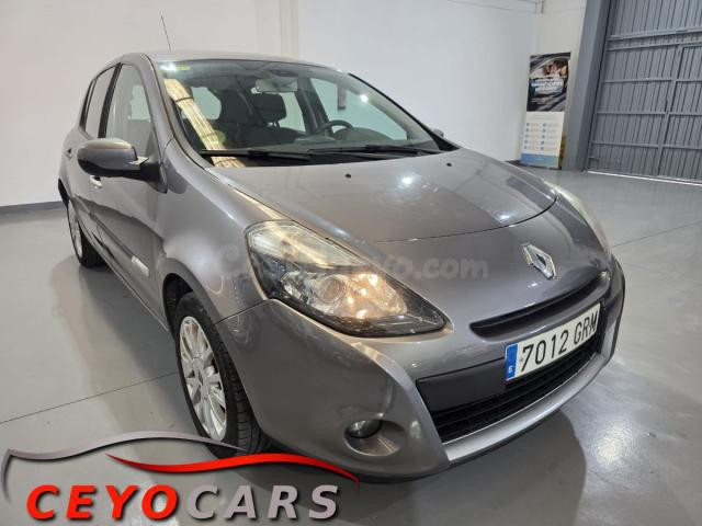 RENAULT - Clio - 5p Exception TCe 100 eco2