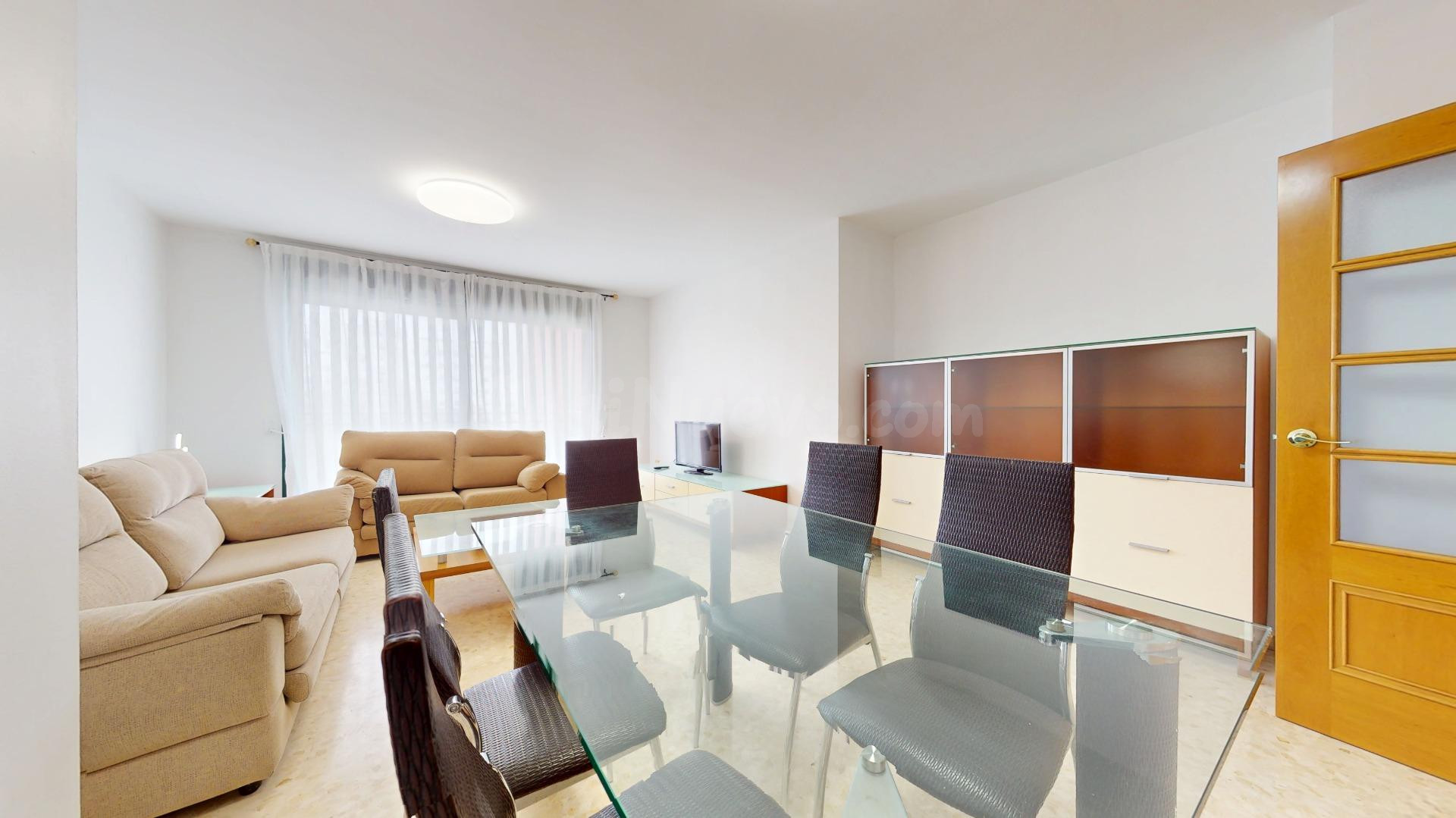 Magnifica vivienda de cuatro habitaciones próxima a la estación del Ave - foto 2