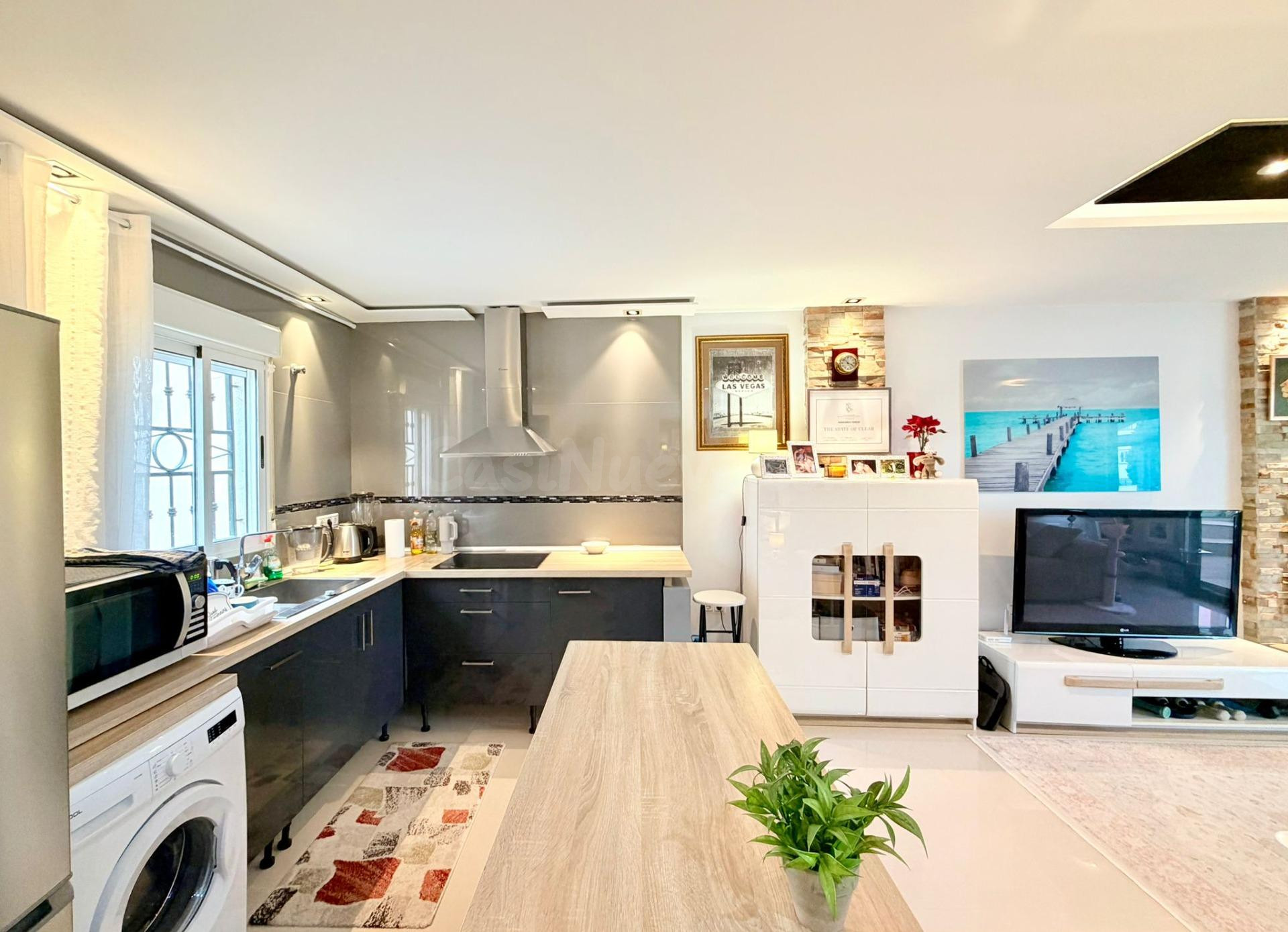 Bungalow en planta alta con gran solárium privado en zona re - foto 5