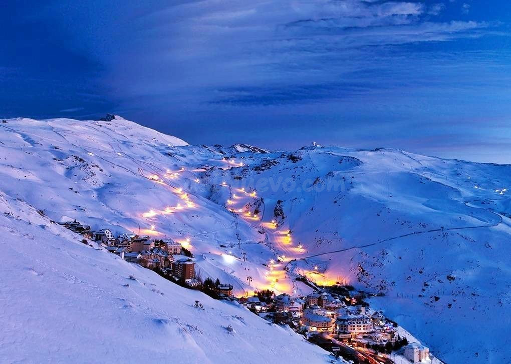 ESTUDIO CON TERRAZA Y MARAVILLOSAS EN SIERRA NEVADA