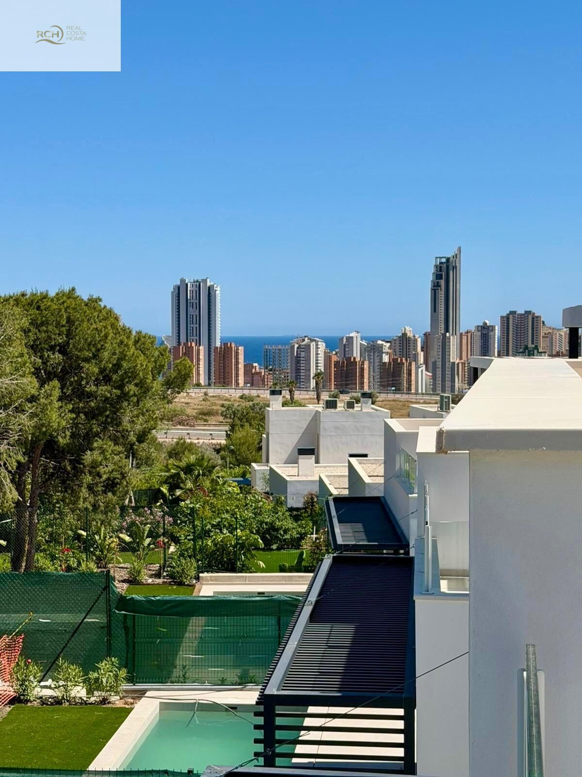 CHALET DE NUEVA OBRA EN FINESTRAT CON MUCHAS EXTRAS - foto 2