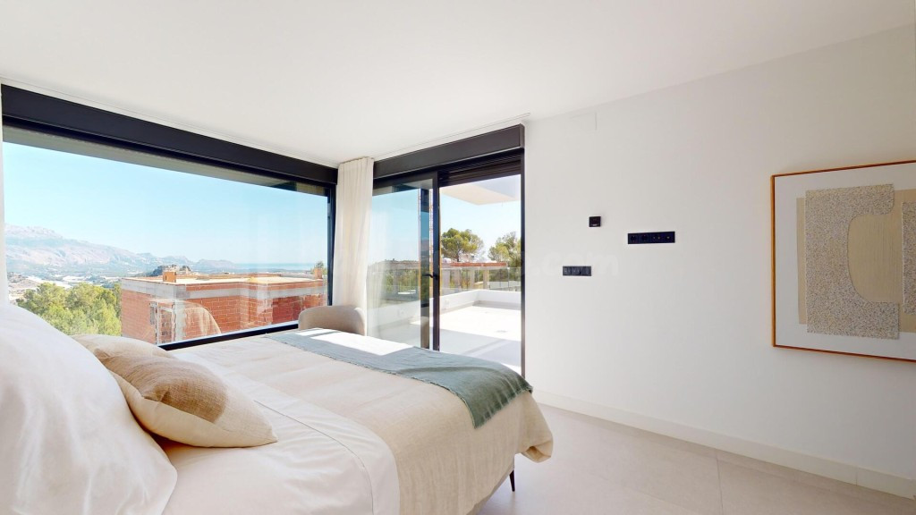 Chalet en Polop, Alicante: Vivienda Independiente con Vistas - foto 5