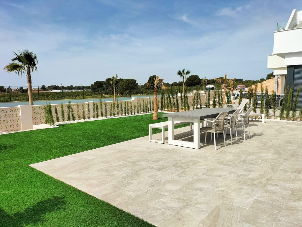 Chalet de lujo en venta en Pilar de la Horadada, Alicante - foto 4
