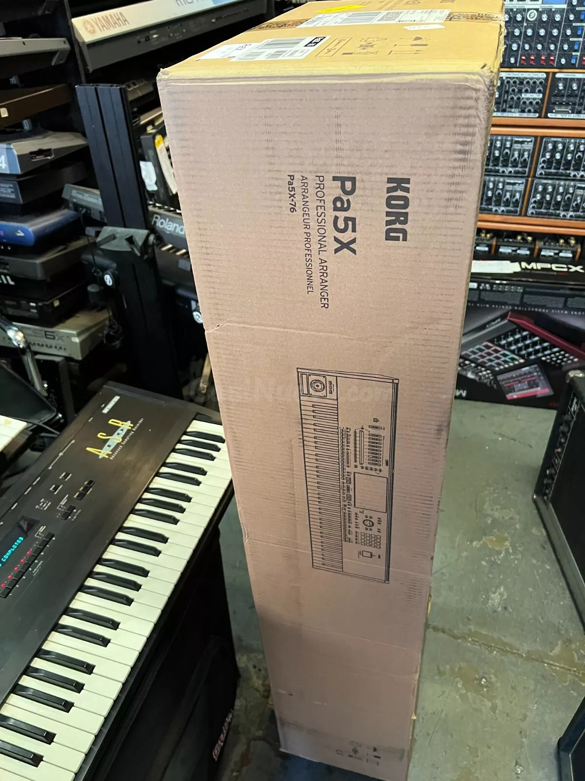 Korg PA5X 76 Key keyboard PA5X76 Workstation