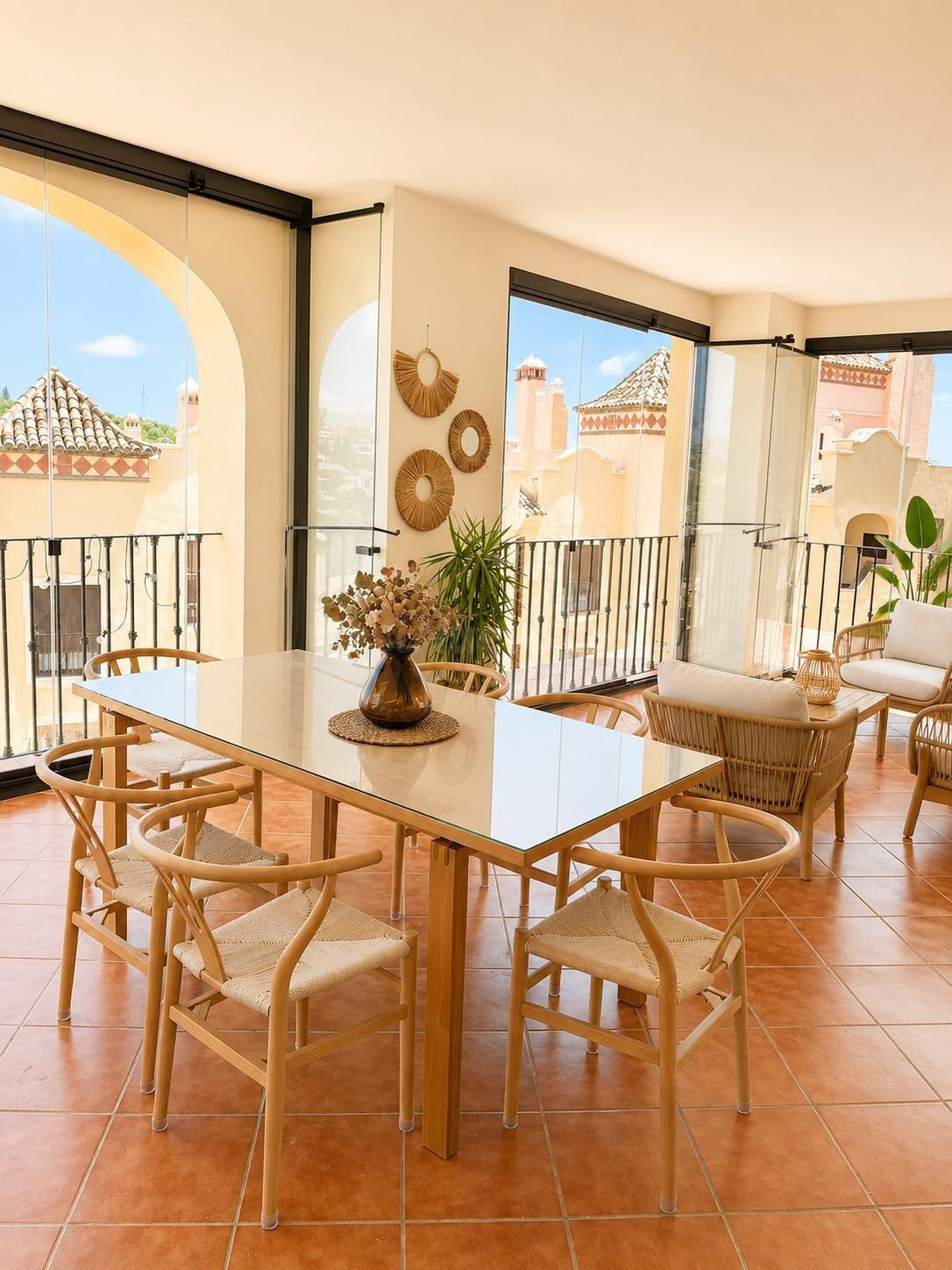 Exclusivo apartamento con gran terraza acristalada y vistas  - foto 2