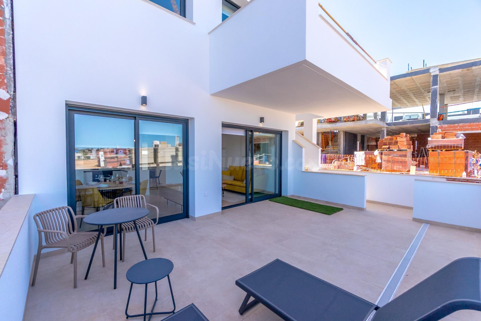 Bungalow en bonito residencial en Lago Jardín con vistas des - foto 3