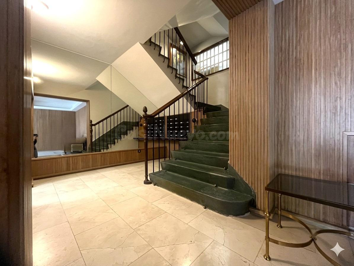 Exclusivo piso  exterior de 352m2 con garaje y trastero en Chamberí