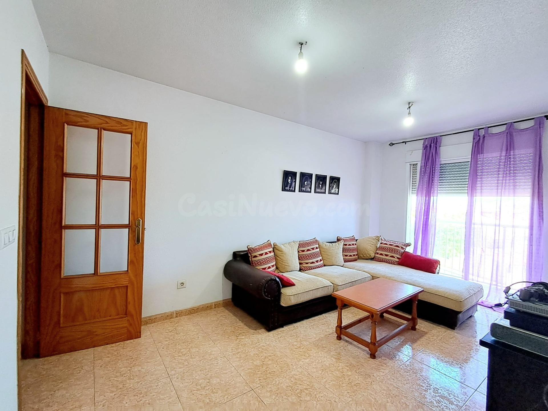 Apartamento luminoso de 2 dormitorios en Las Molinetas - foto 2