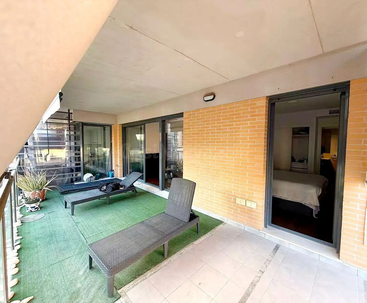 Piso en Pau5 con piscina garaje y vistas al mar