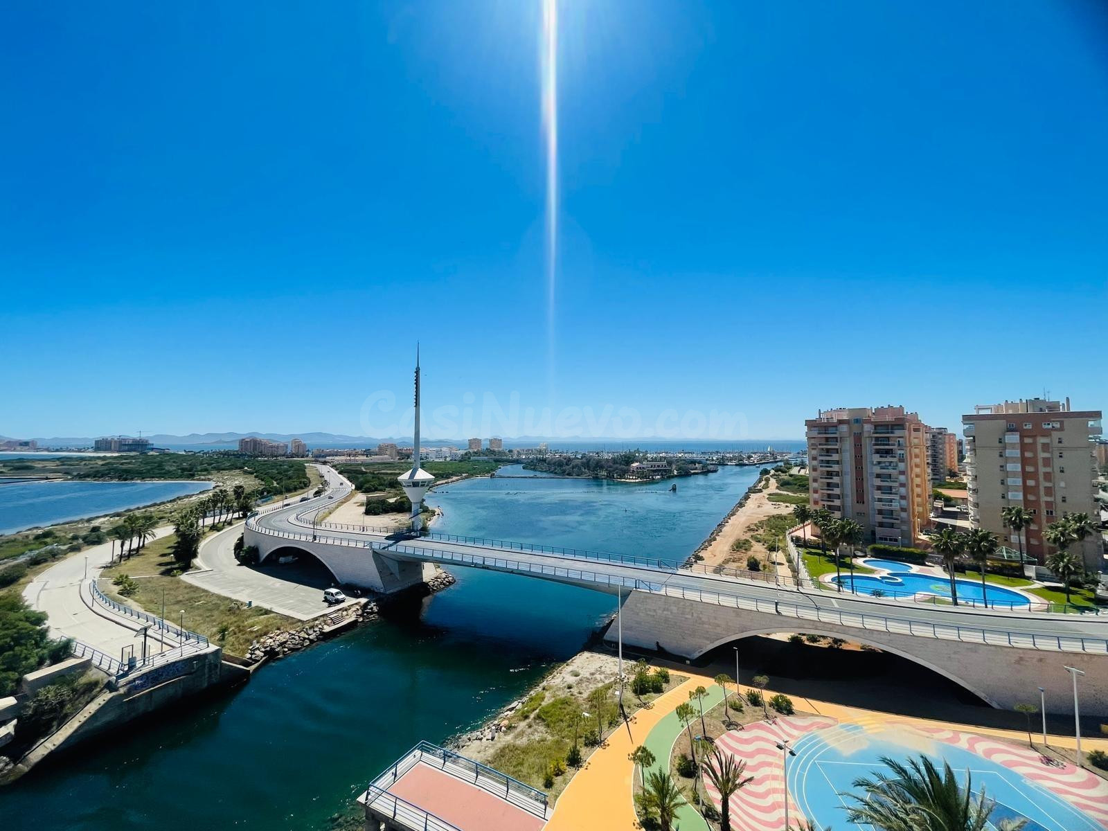 Precioso ático urbanización Venecia Azul