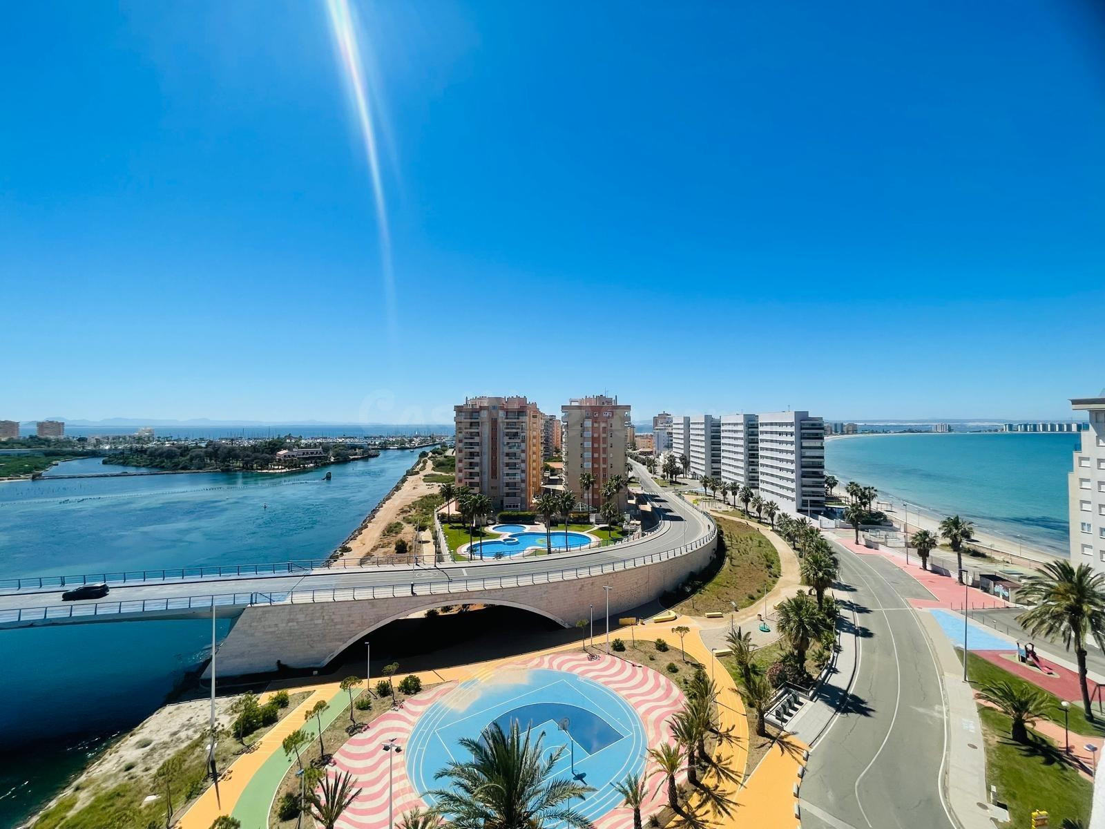Precioso ático urbanización Venecia Azul - foto 5