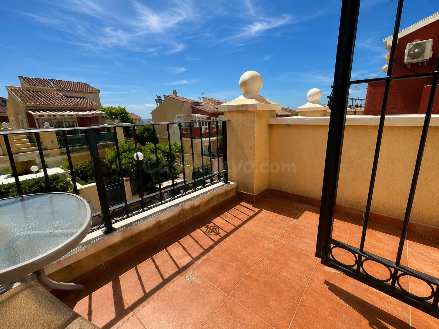 Encantador bungalow en planta alta en Altos de Bahía con gra - foto 5