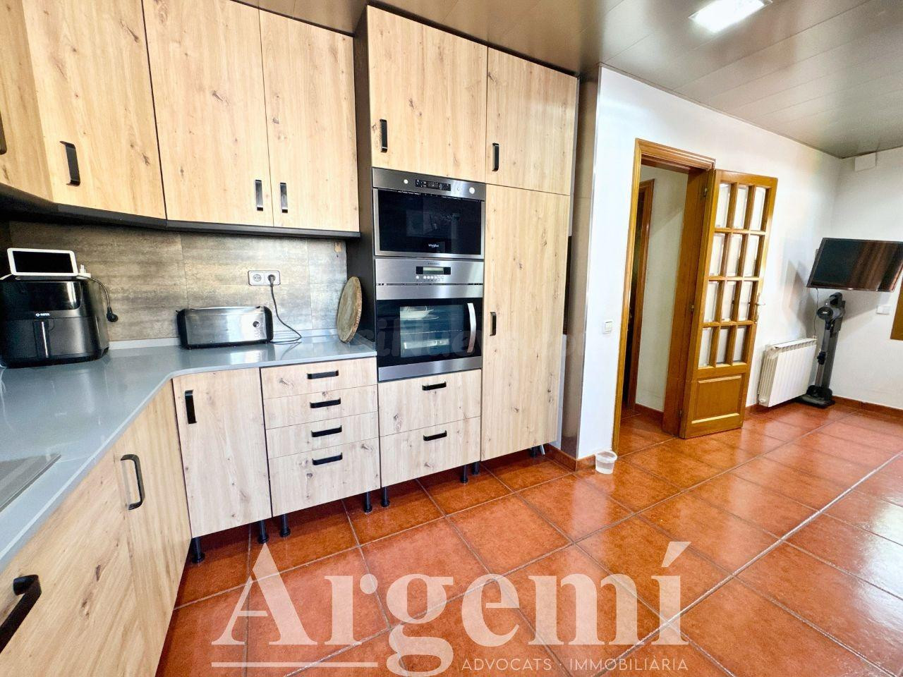 Casa adosada en venta en Palau Solità i Plegamans en EXCLUSI - foto 3