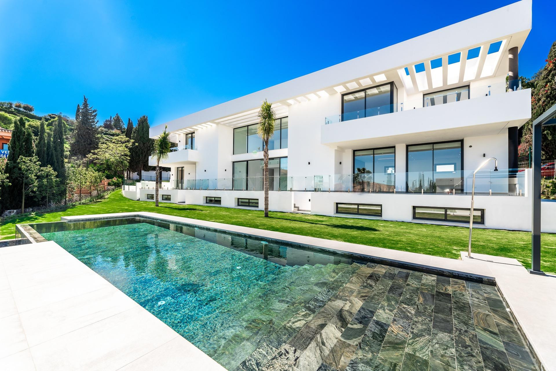 VILLA DE LUJO LOSTA PARA ENTRAR EN BENAHAVIS CON VISTAS AL M - foto 2