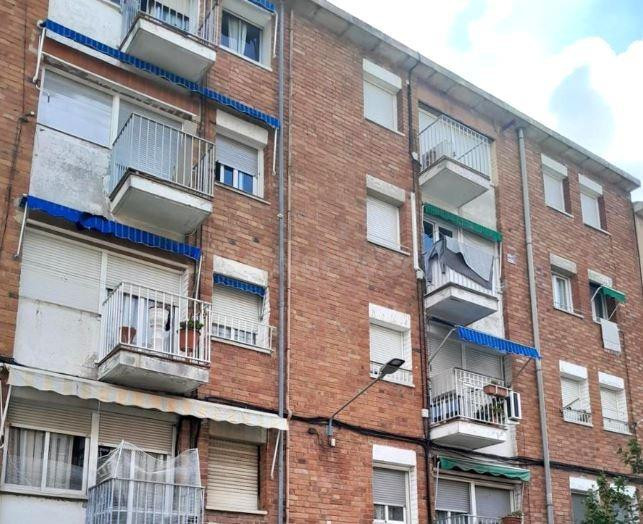 SE VENDE piso OKUPA en C SANT CRISPI 226 de Terrassa, Barcel - foto 2