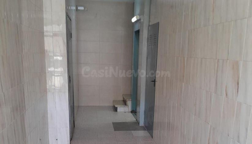 SE VENDE piso OKUPA en C Europa 4 de Terrassa, Barcelona. - foto 2