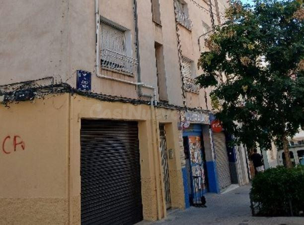 SE VENDE piso OKUPA en Calle Mossen Tatcher 10 de Terrassa,  - foto 3