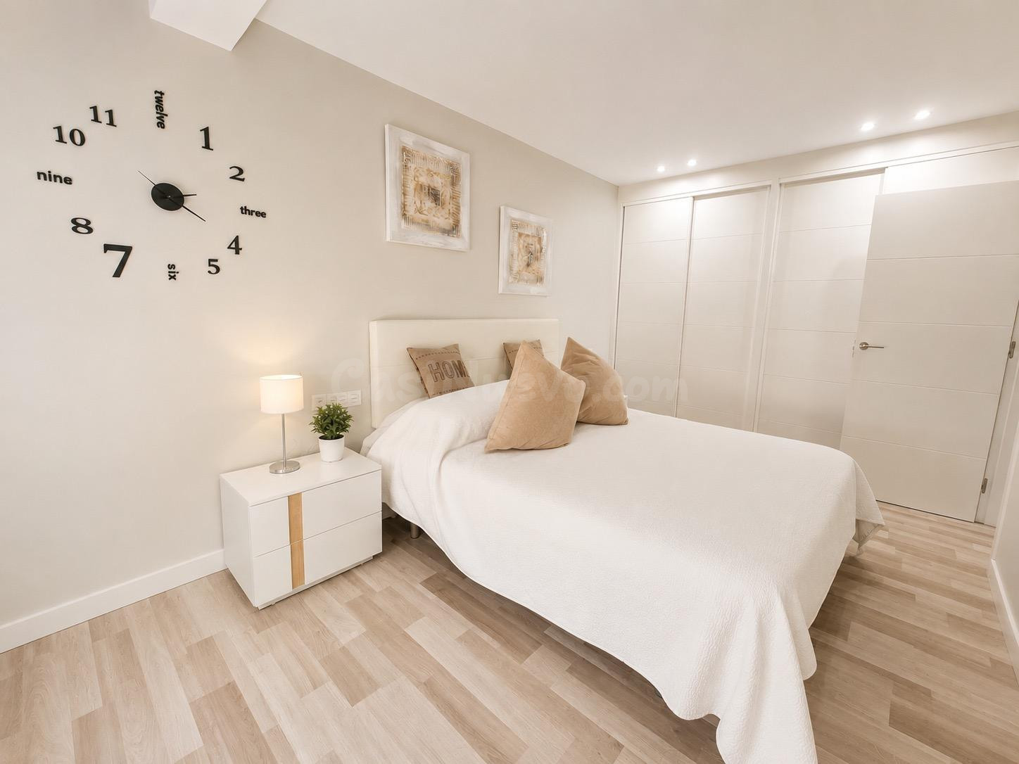 EXCLUSIVA VIVIENDA PREMIUM REFORMADA EN EL CENTRO DE TORREVI - foto 3