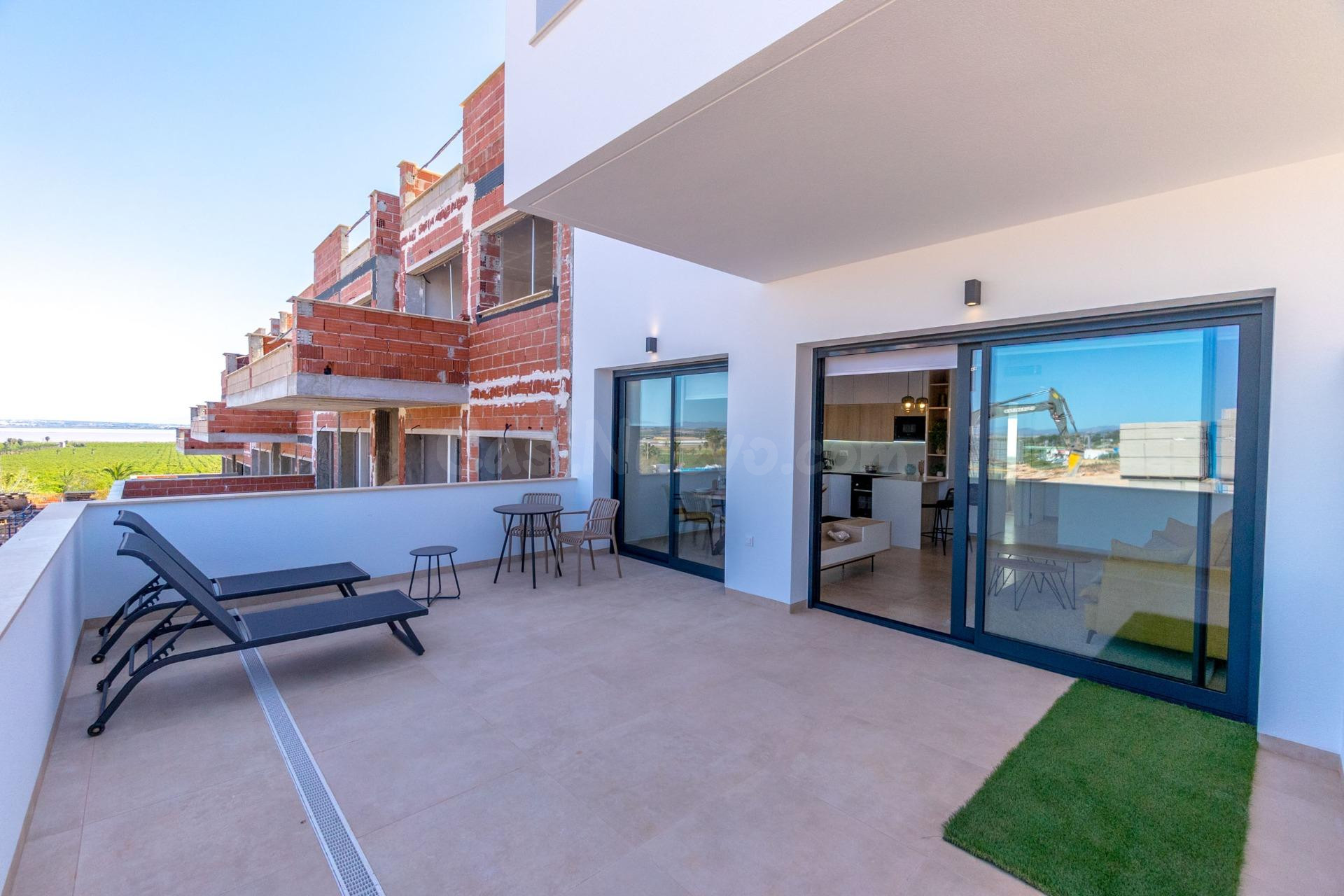 se vende un bungalow en planta baja con 2 dormitorios y 2 ba - foto 3