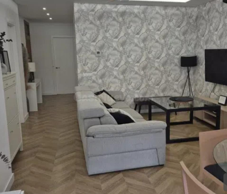 Piso 3 habitaciones 91m² en alquiler - Gran Vía - foto 2