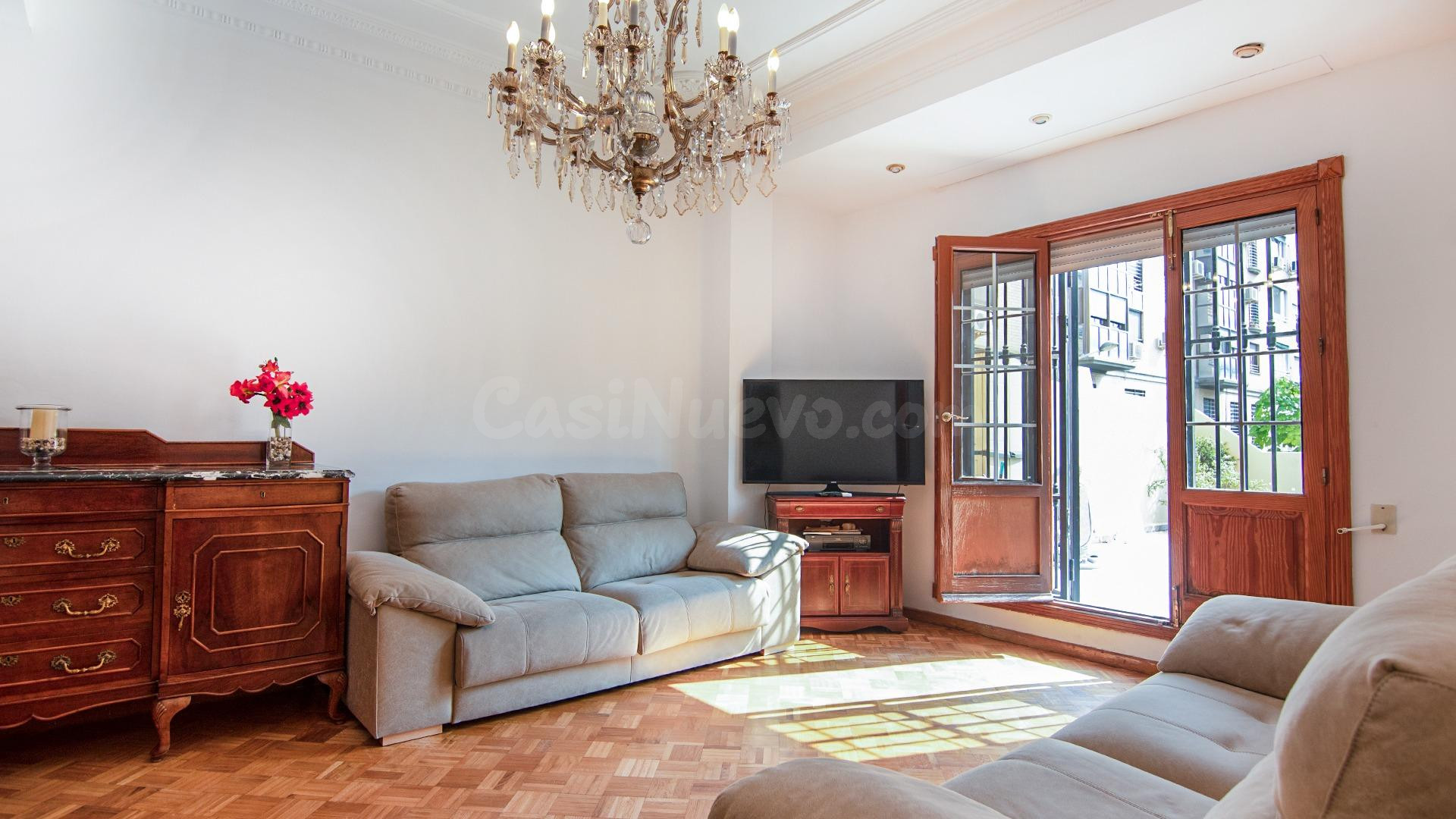 ALQUILER: Amplio piso amueblado con 4D, 2 baños y gran terra - foto 2
