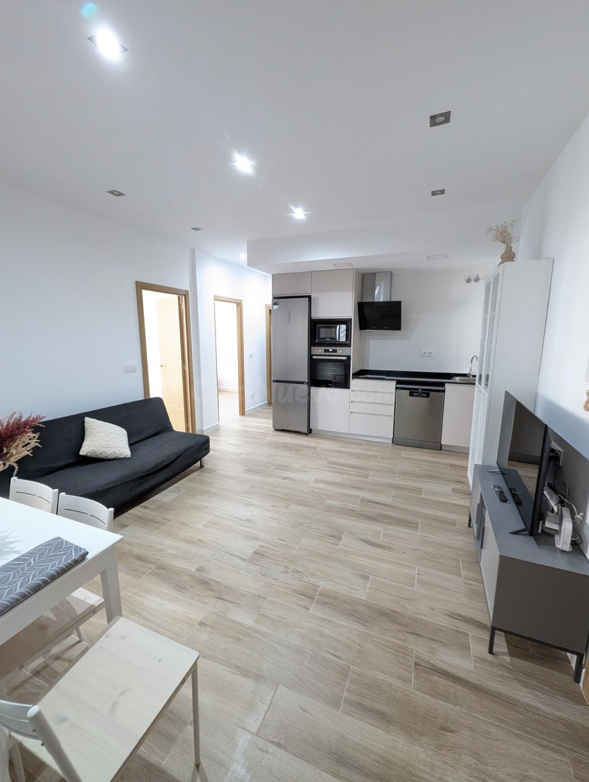 Piso 4 habitaciones 95m² en alquiler - La Petxina - foto 2