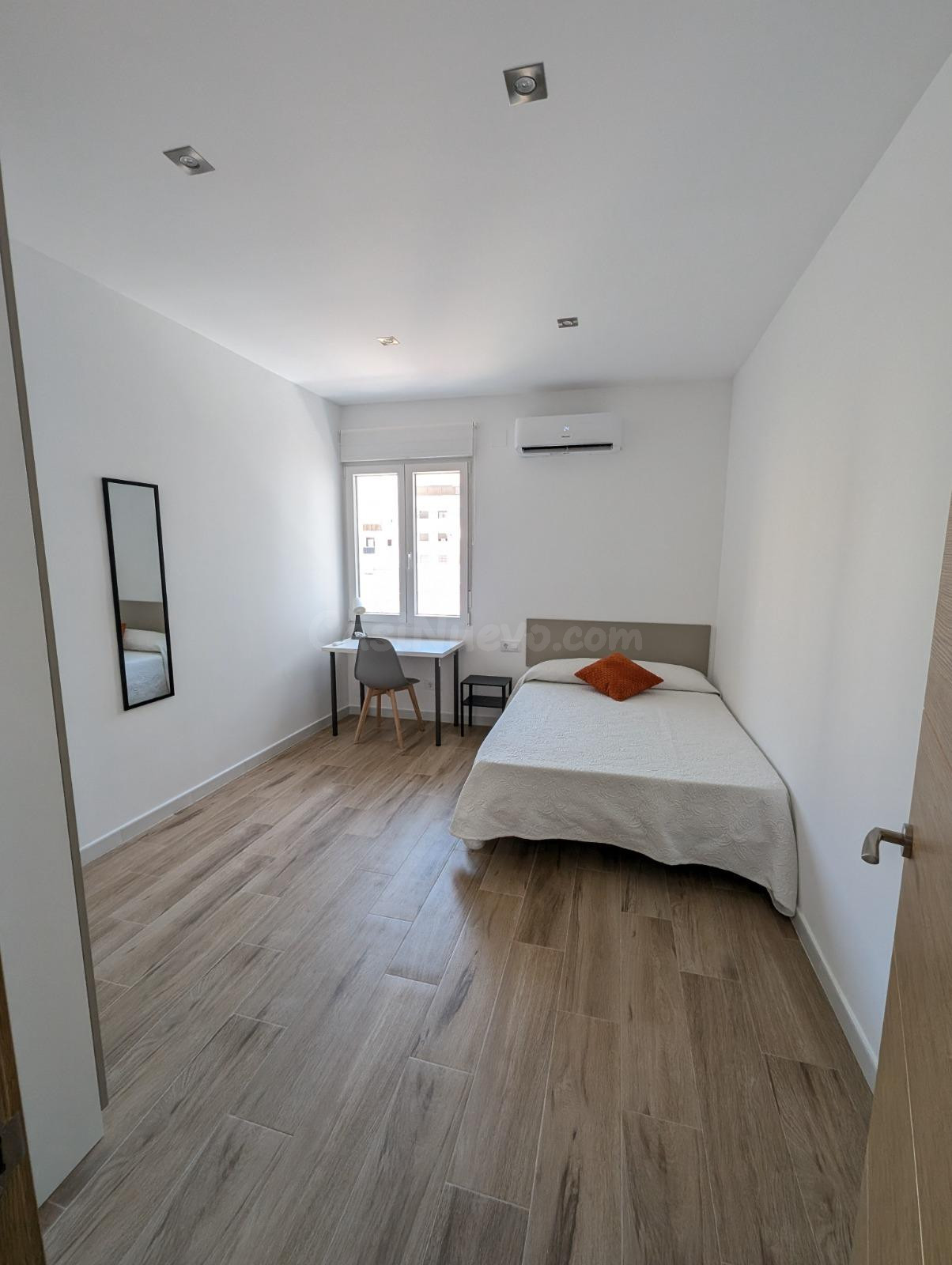 Piso 4 habitaciones 95m² en alquiler - La Petxina - foto 5