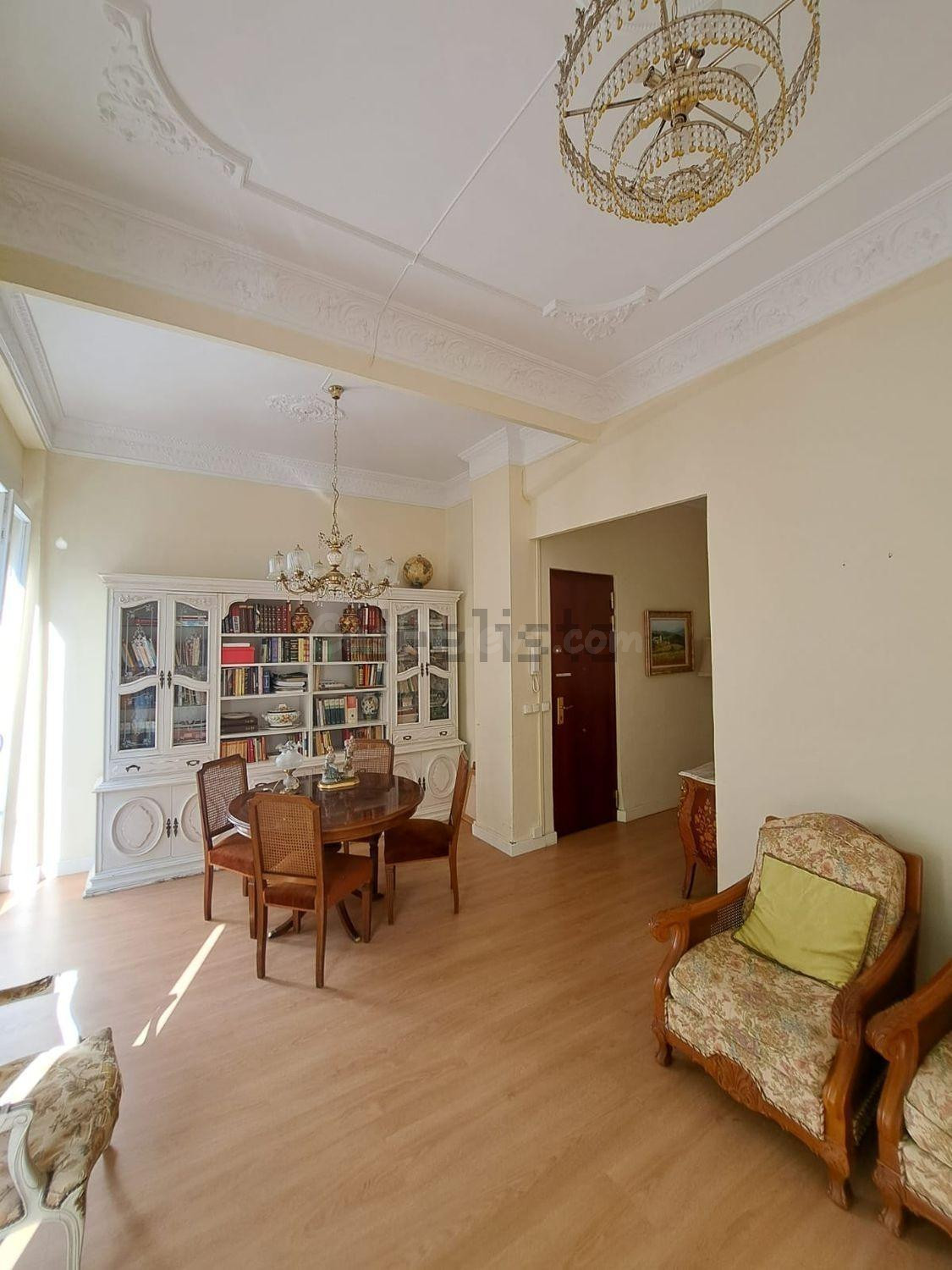 Piso 3 habitaciones 116m² en alquiler - Gran Vía - foto 5