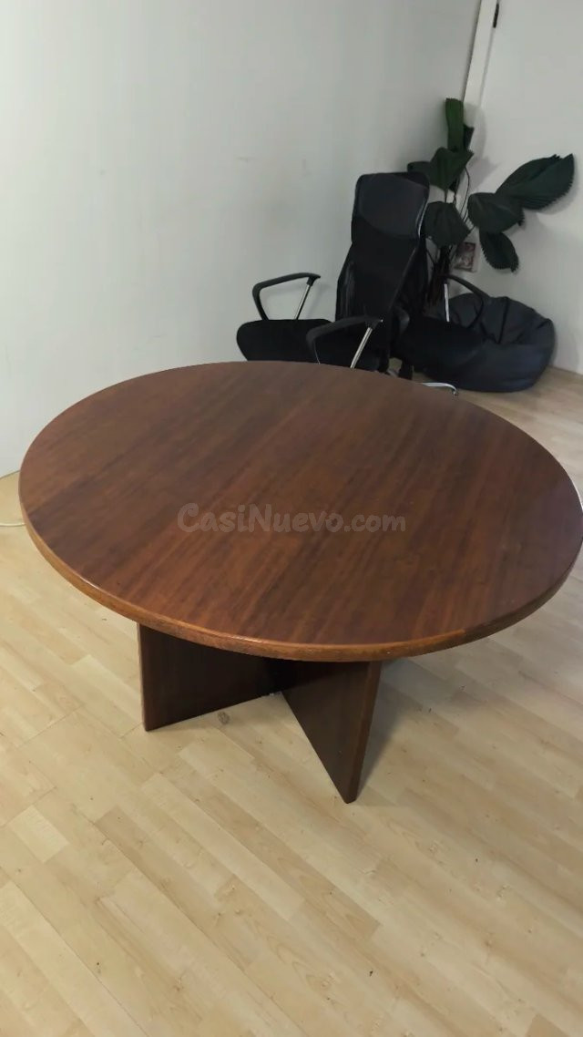 Mesa redonda de madera de 1,20 m de diámetro – Barcelona - foto 2