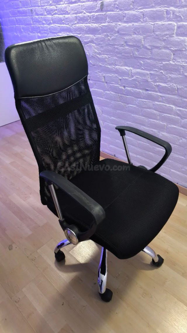 Silla ergonómica de oficina con reposabrazos – Barcelona