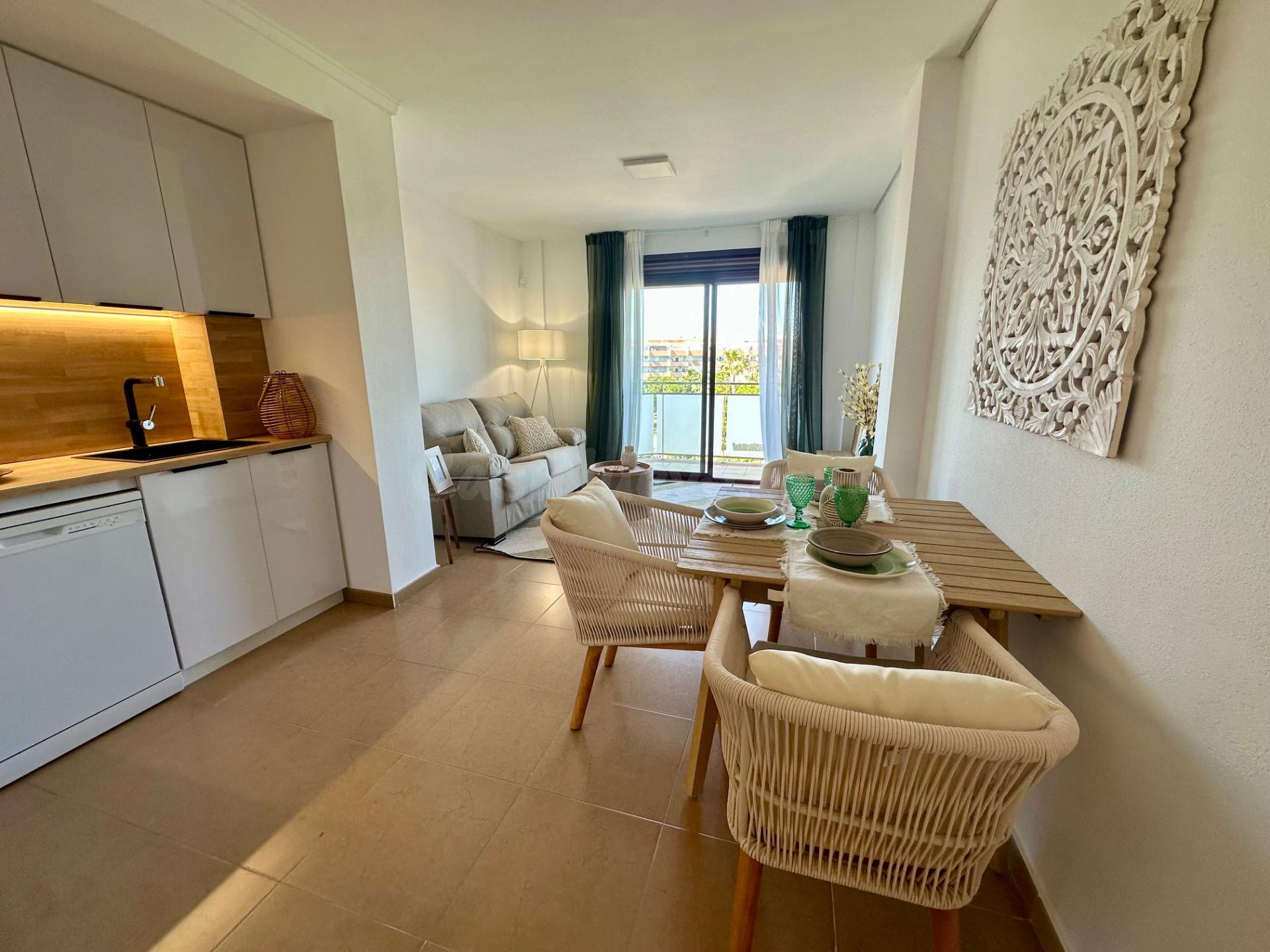 Elegante Apartamento "Nueva" con Sol Todo el Día y Bonitas Vistas