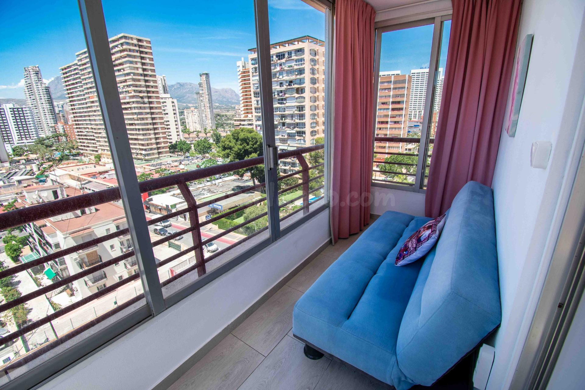 Apartamento de 1 dormitorio con parking y piscina a 400m de  - foto 2