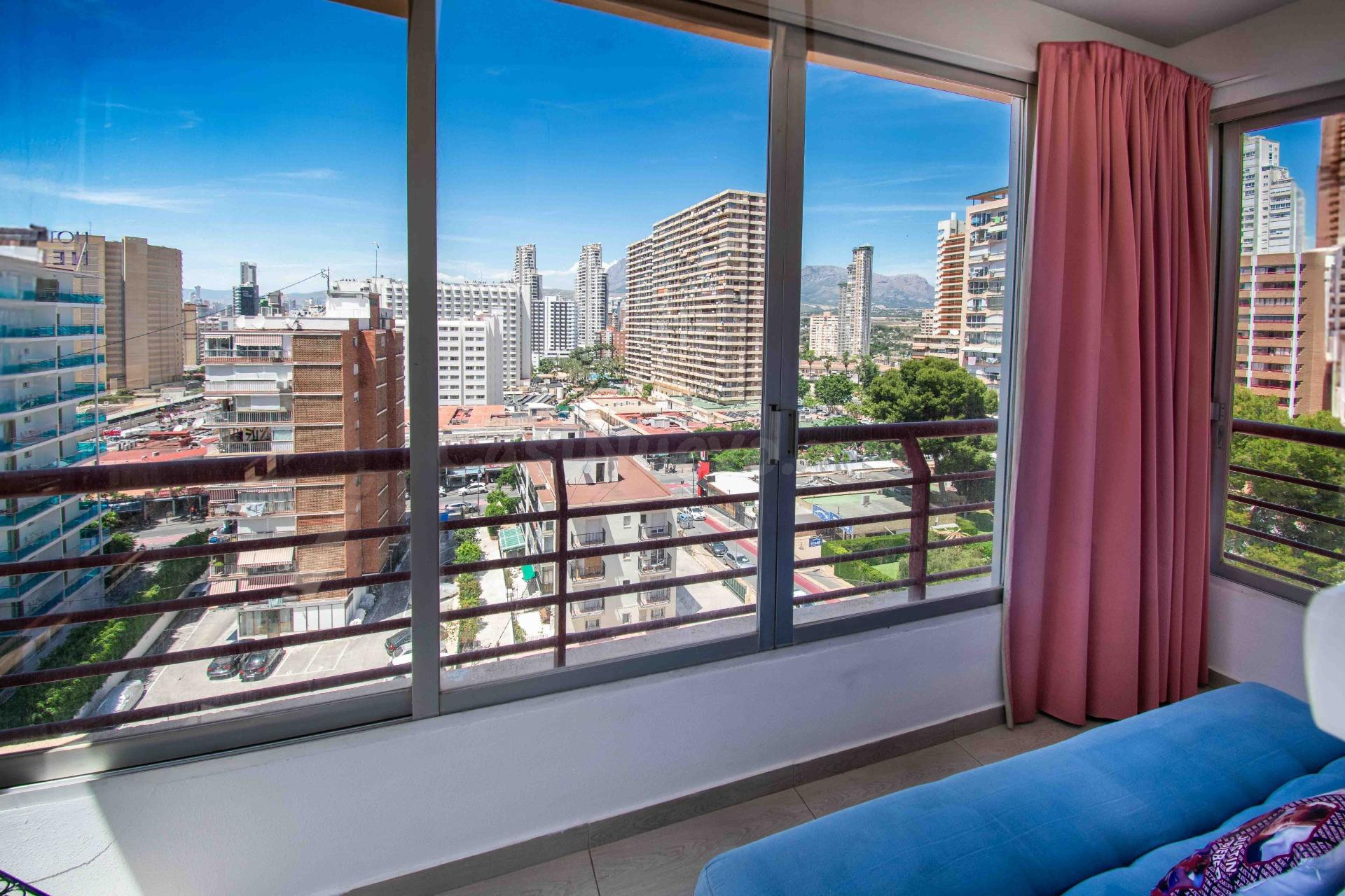Apartamento de 1 dormitorio con parking y piscina a 400m de  - foto 3