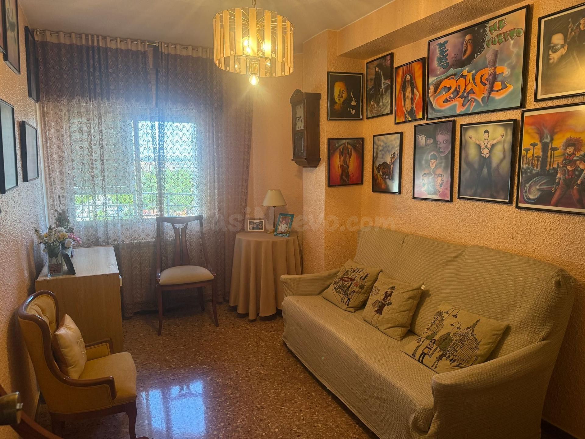 SE VENDE PISO EN AVENIDA DE NAVARRA - foto 2